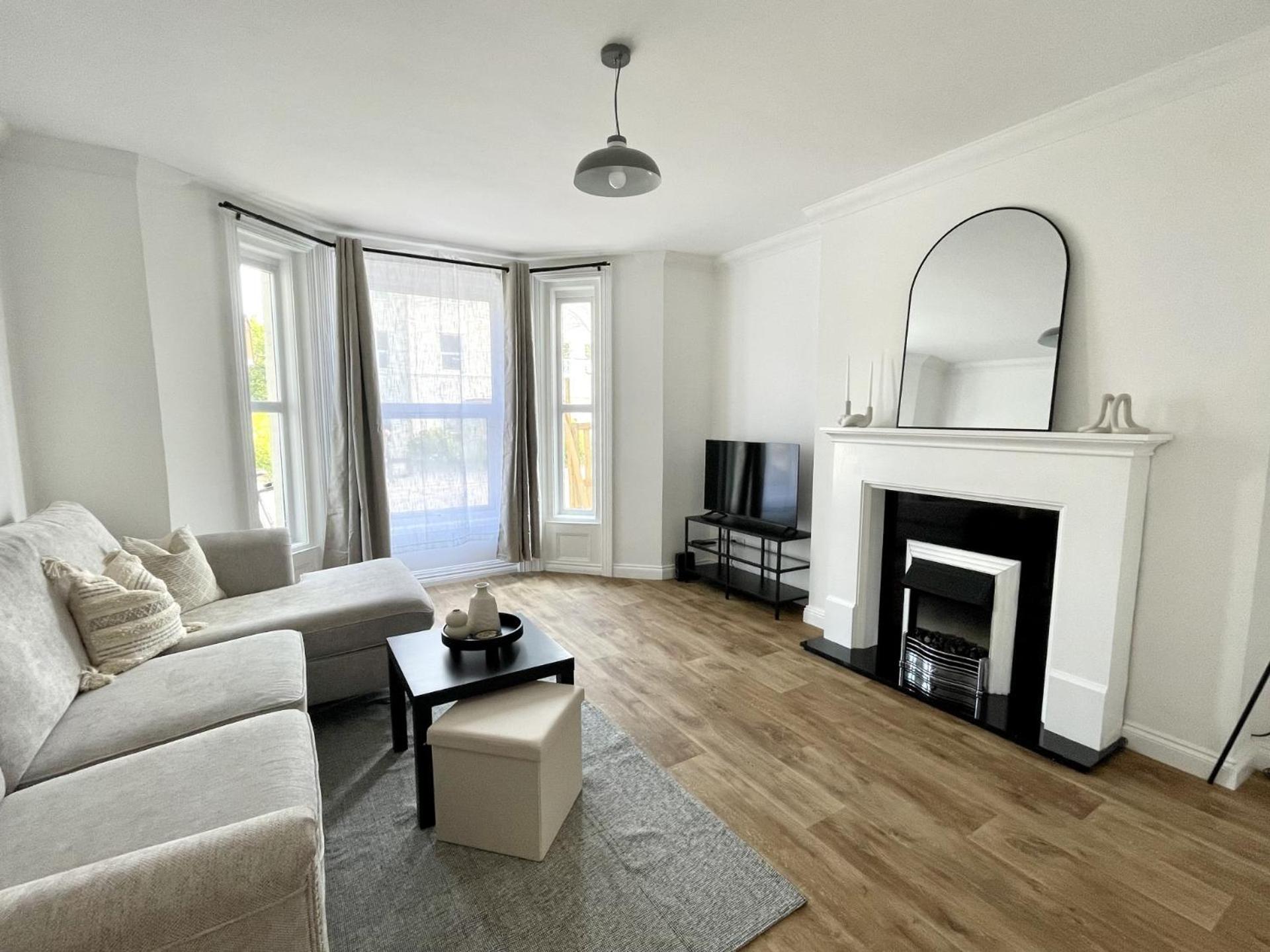 New Apartment In Town Centre Bornemouth Extérieur photo